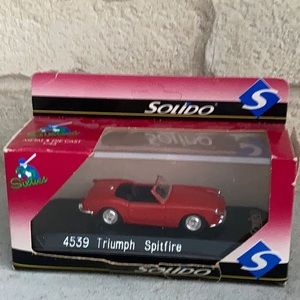 4539 Triumph Spitfire Die Cast 1/43